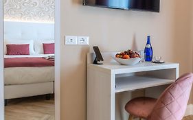 The Boutique Hotel